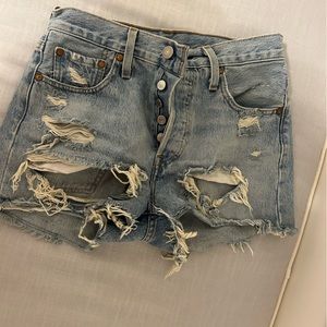 Levi jean shorts